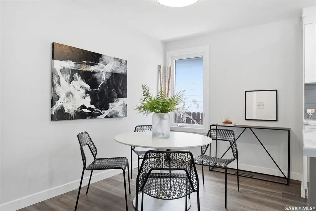 102 Dore Crescent Saskatoon SK S7K 4X7