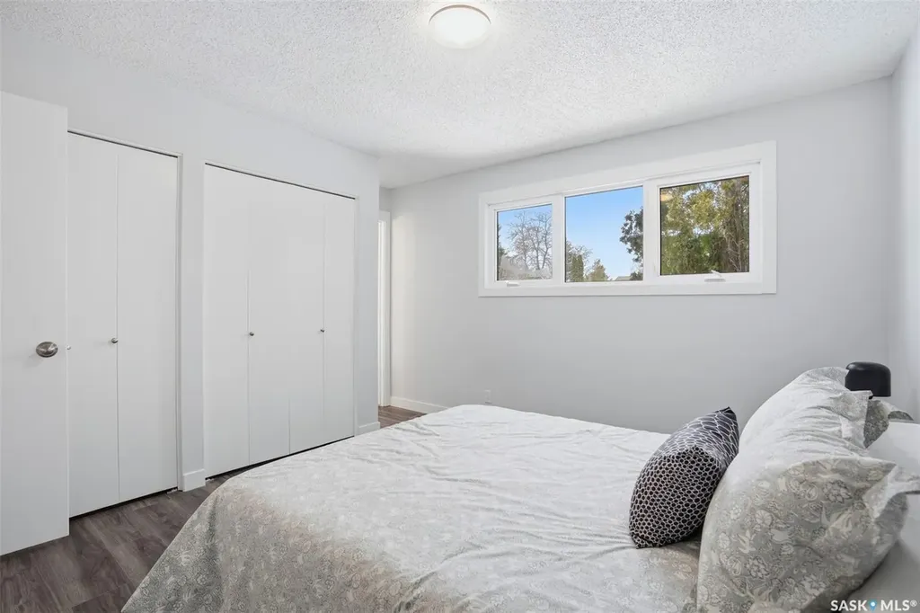 102 Dore Crescent Saskatoon SK S7K 4X7