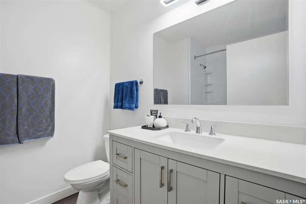 102 Dore Crescent Saskatoon SK S7K 4X7