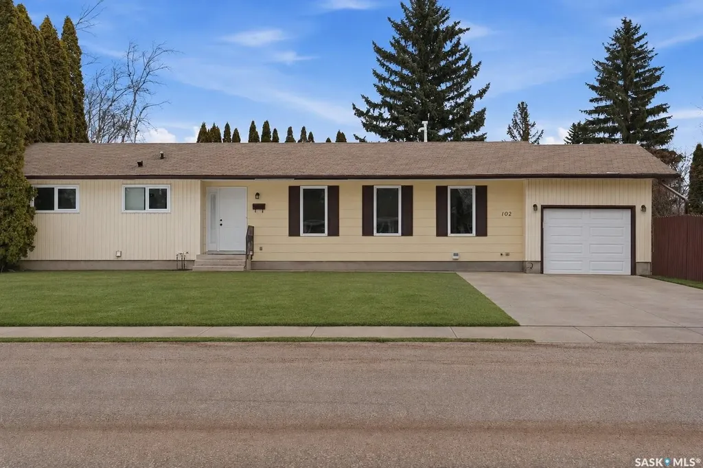 102 Dore Crescent Saskatoon SK S7K 4X7