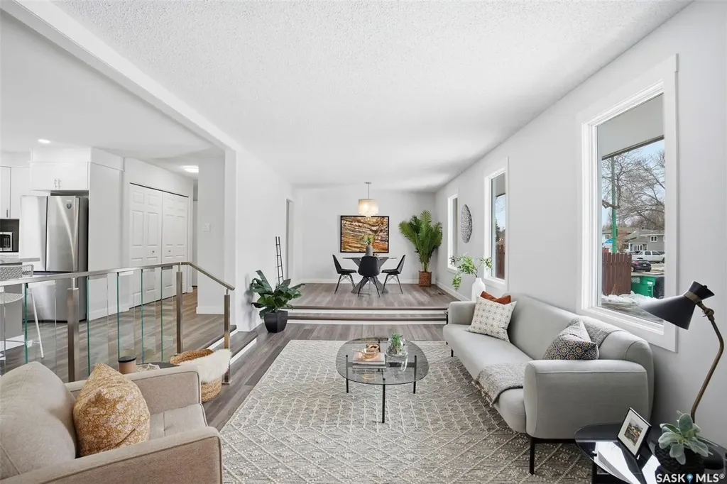 102 Dore Crescent Saskatoon SK S7K 4X7
