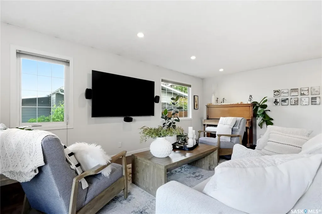 105 Sturgeon Drive Saskatoon SK S7K 4C3