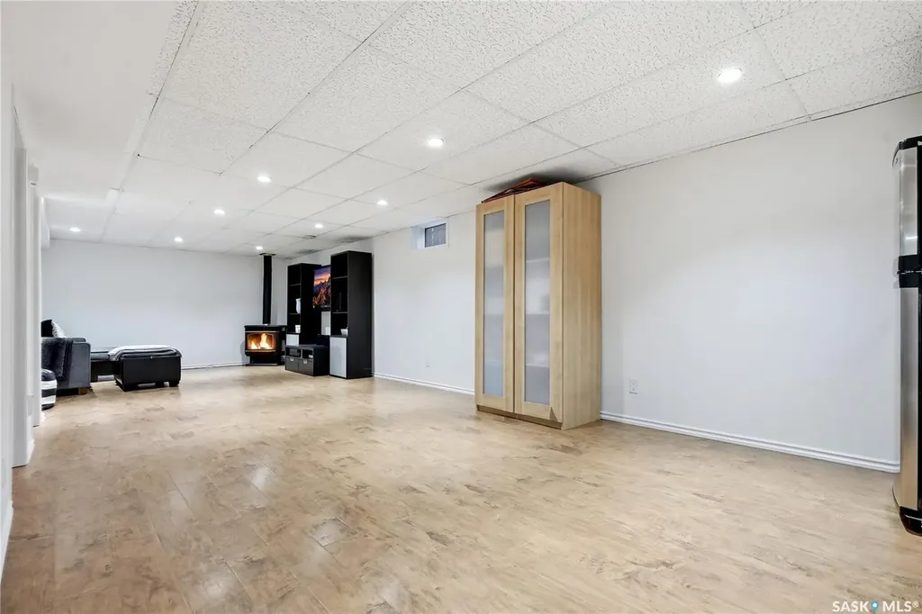 105 Sturgeon Drive Saskatoon SK S7K 4C3