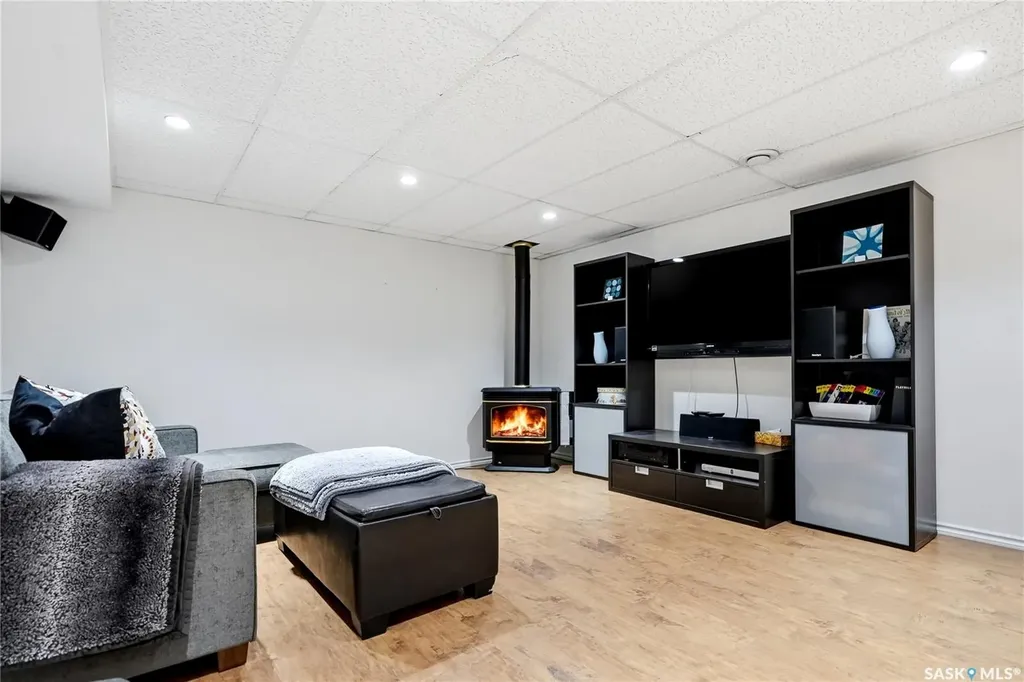 105 Sturgeon Drive Saskatoon SK S7K 4C3