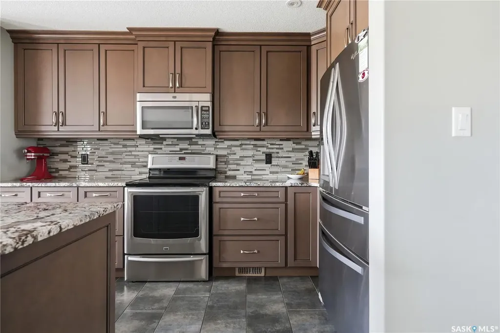 4009 Alton Crescent Regina SK S4W 0H6