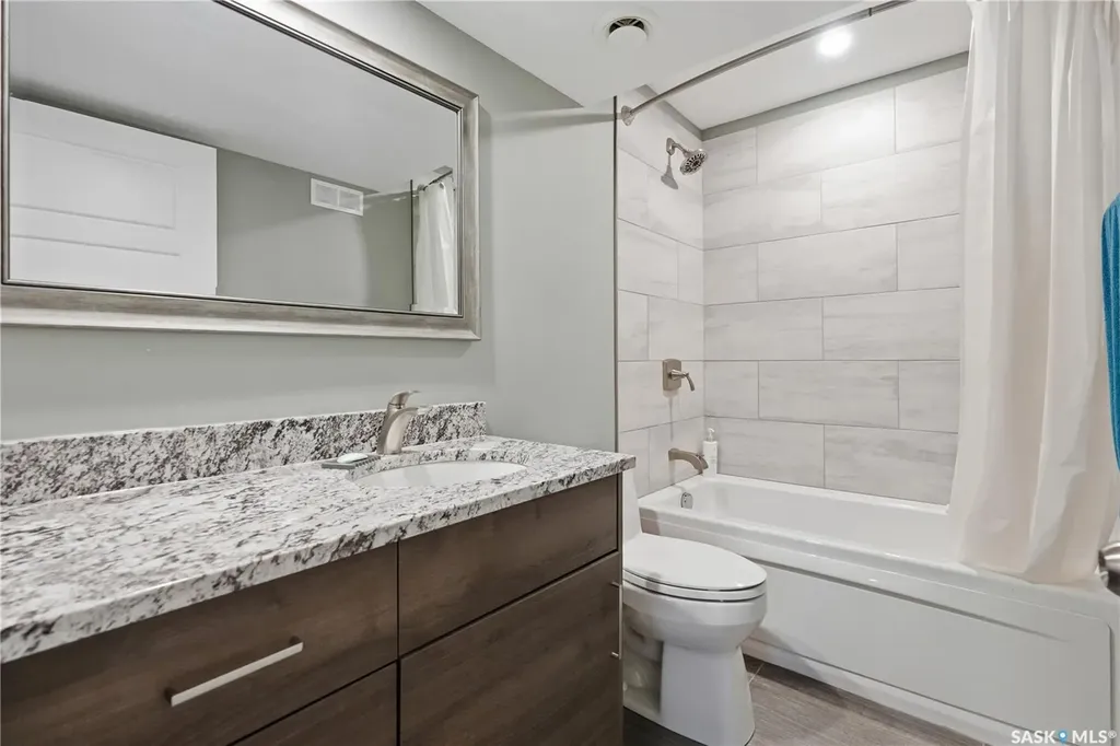 4009 Alton Crescent Regina SK S4W 0H6