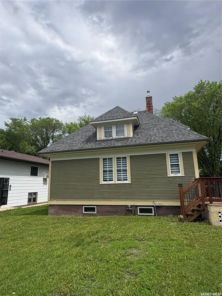 138 First Avenue N Yorkton SK S3N 1J8