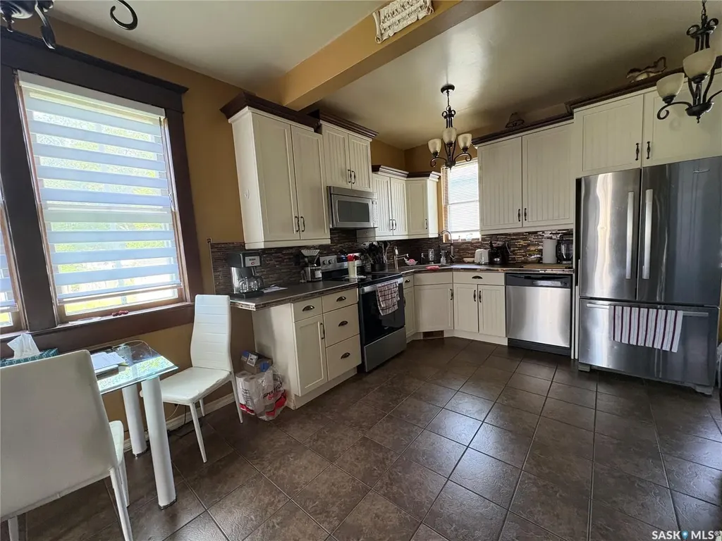 138 First Avenue N Yorkton SK S3N 1J8