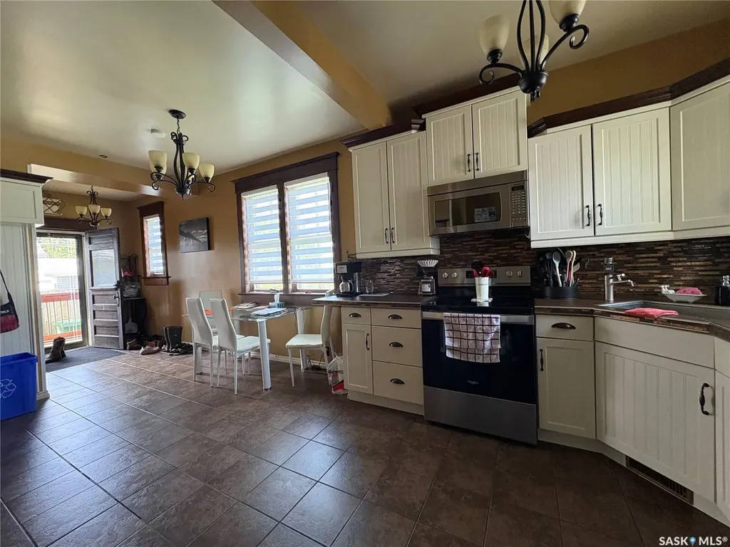 138 First Avenue N Yorkton SK S3N 1J8