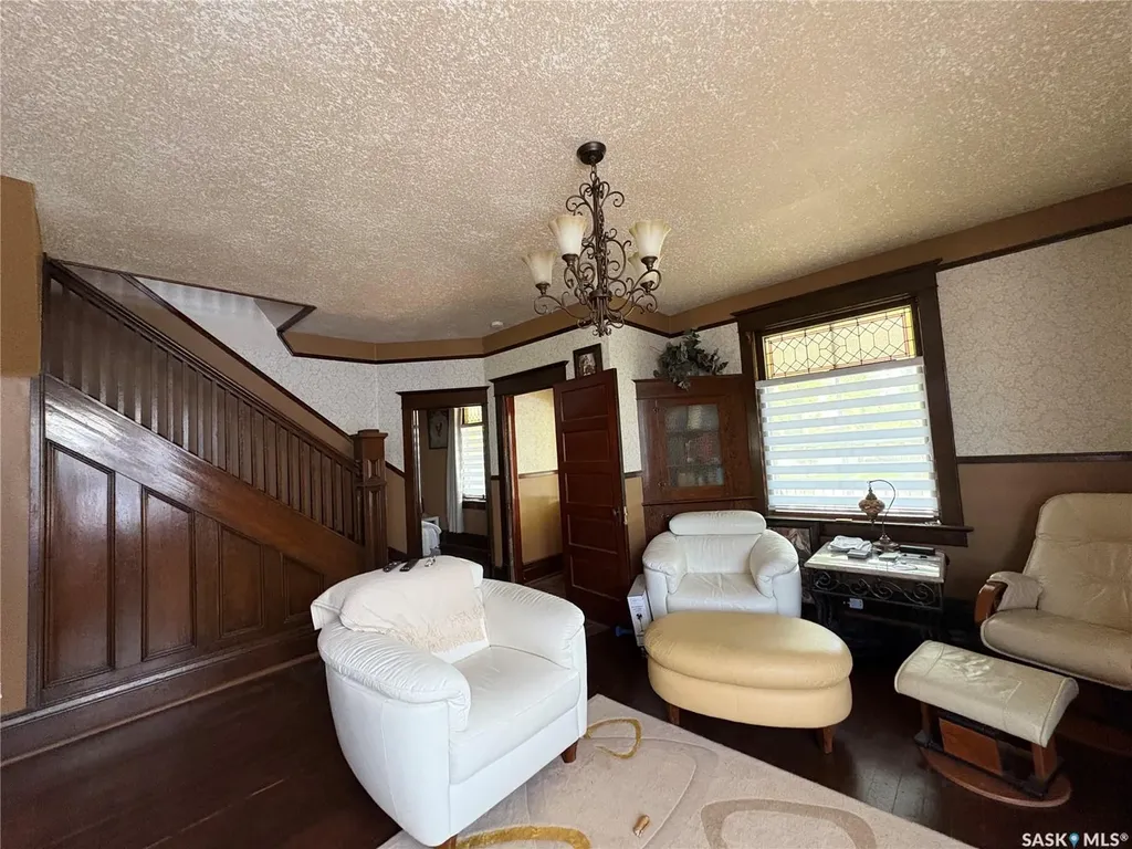 138 First Avenue N Yorkton SK S3N 1J8