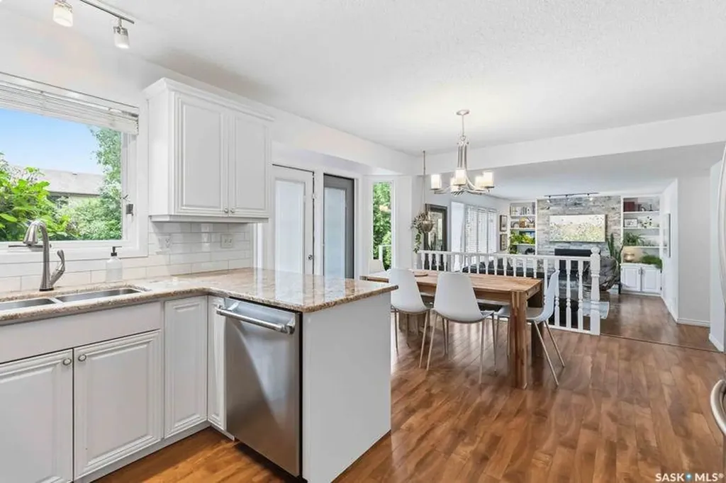 142 Neusch Crescent Saskatoon SK S7K 7V3