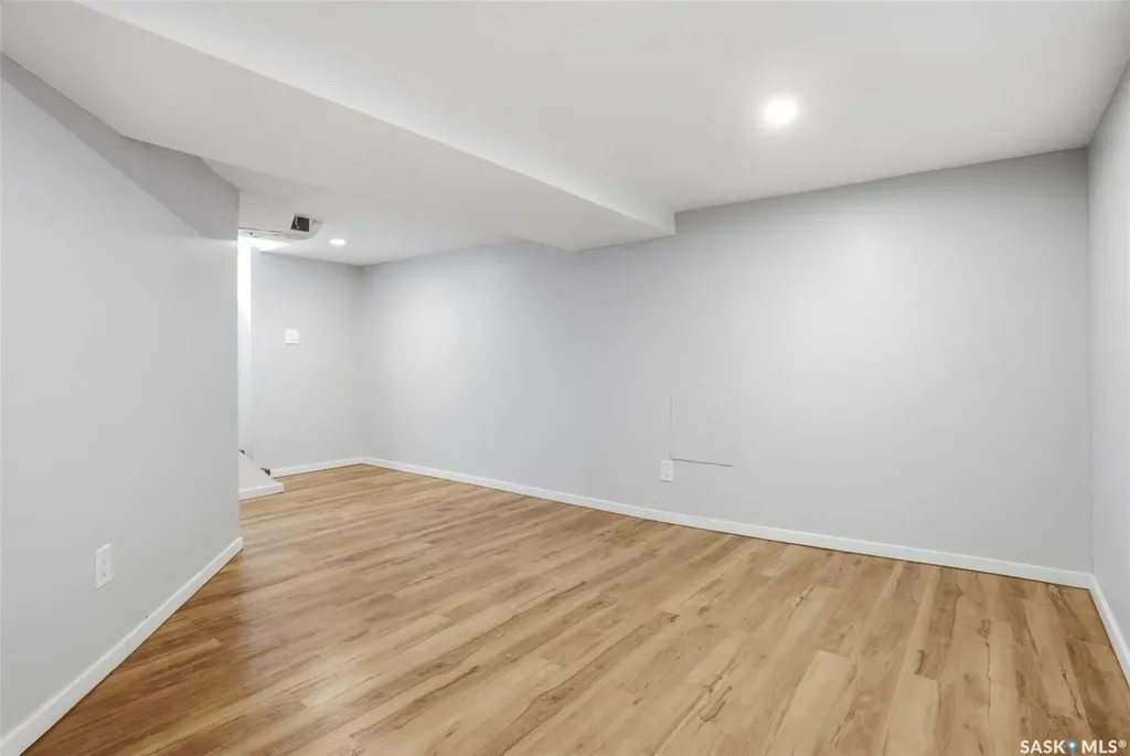 721 College Avenue Regina SK S4N 0X8