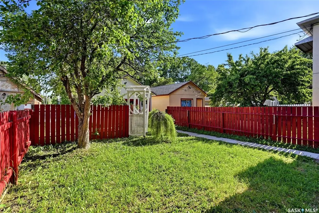 721 College Avenue Regina SK S4N 0X8