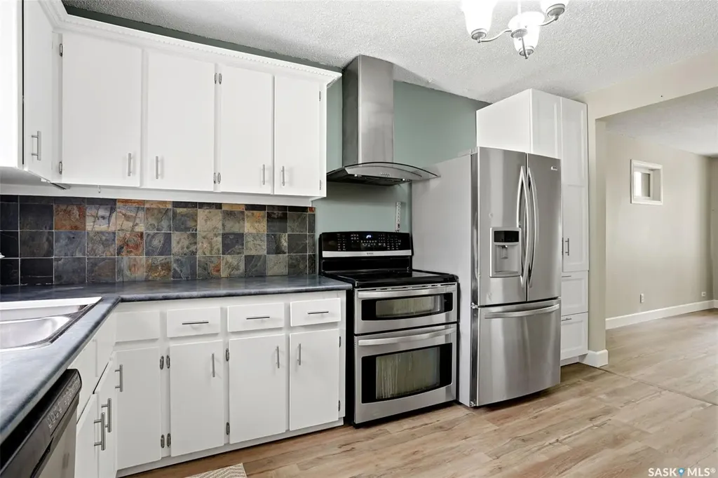2261 Winnipeg Street Regina SK S4P 1H2