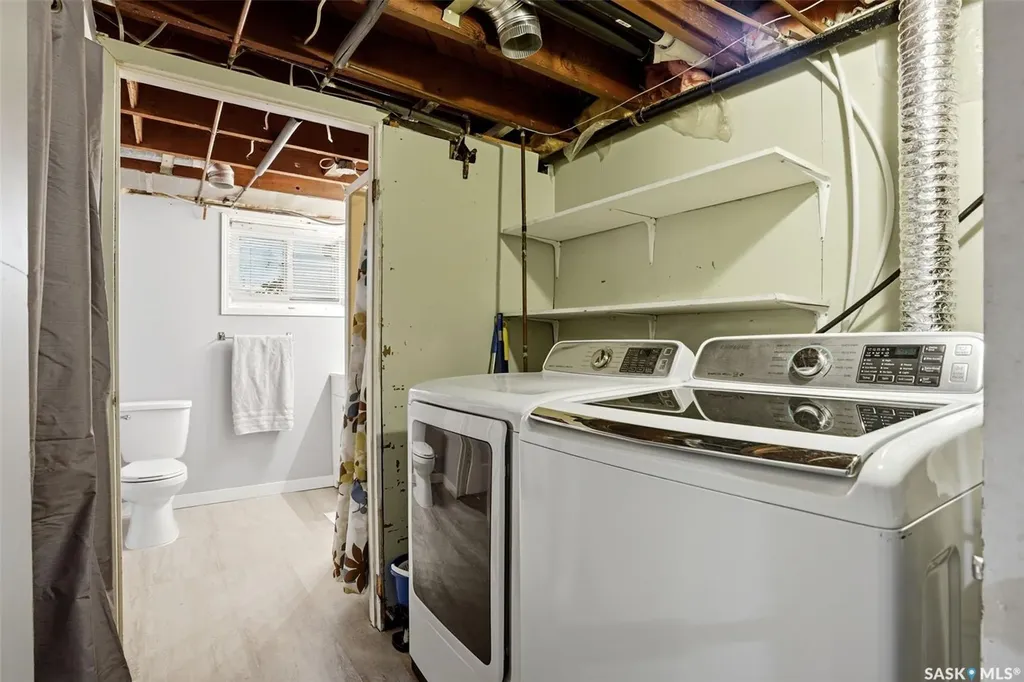 2261 Winnipeg Street Regina SK S4P 1H2