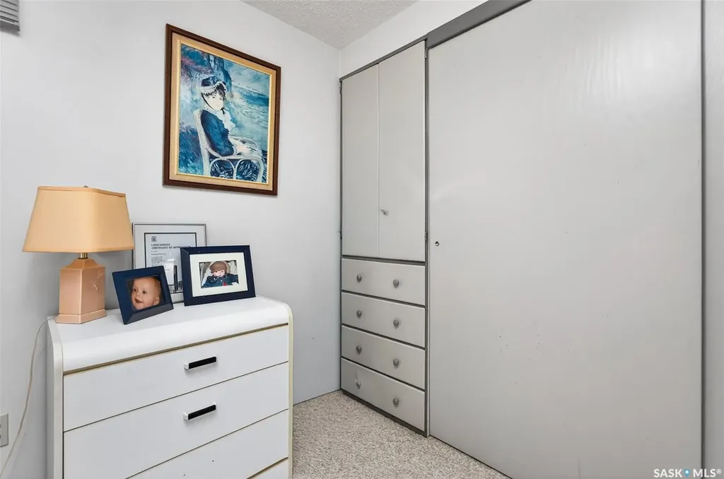1140 Clifton Avenue Moose Jaw SK S6H 3L5