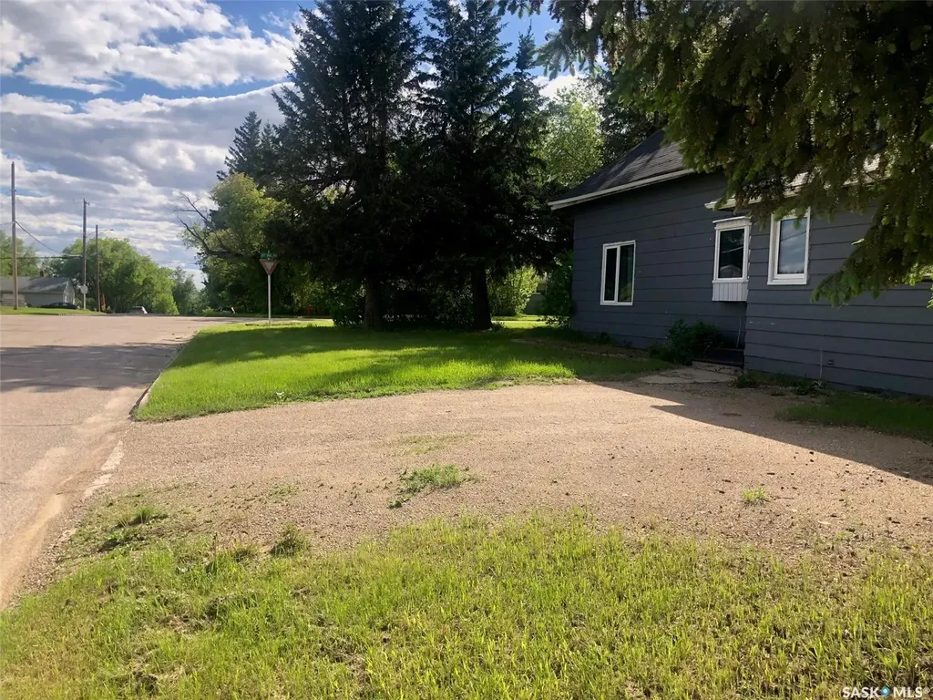 202 1st Avenue NW Preeceville SK S0A 3B0
