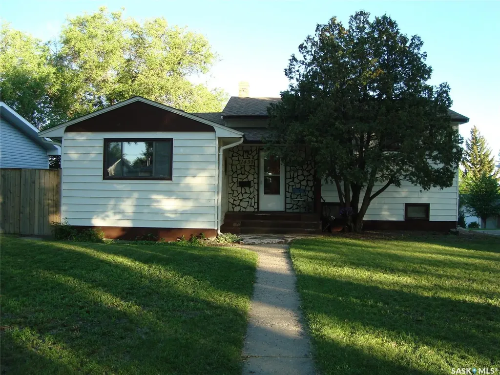 1430 Taylor Drive Swift Current SK S9H 1M9