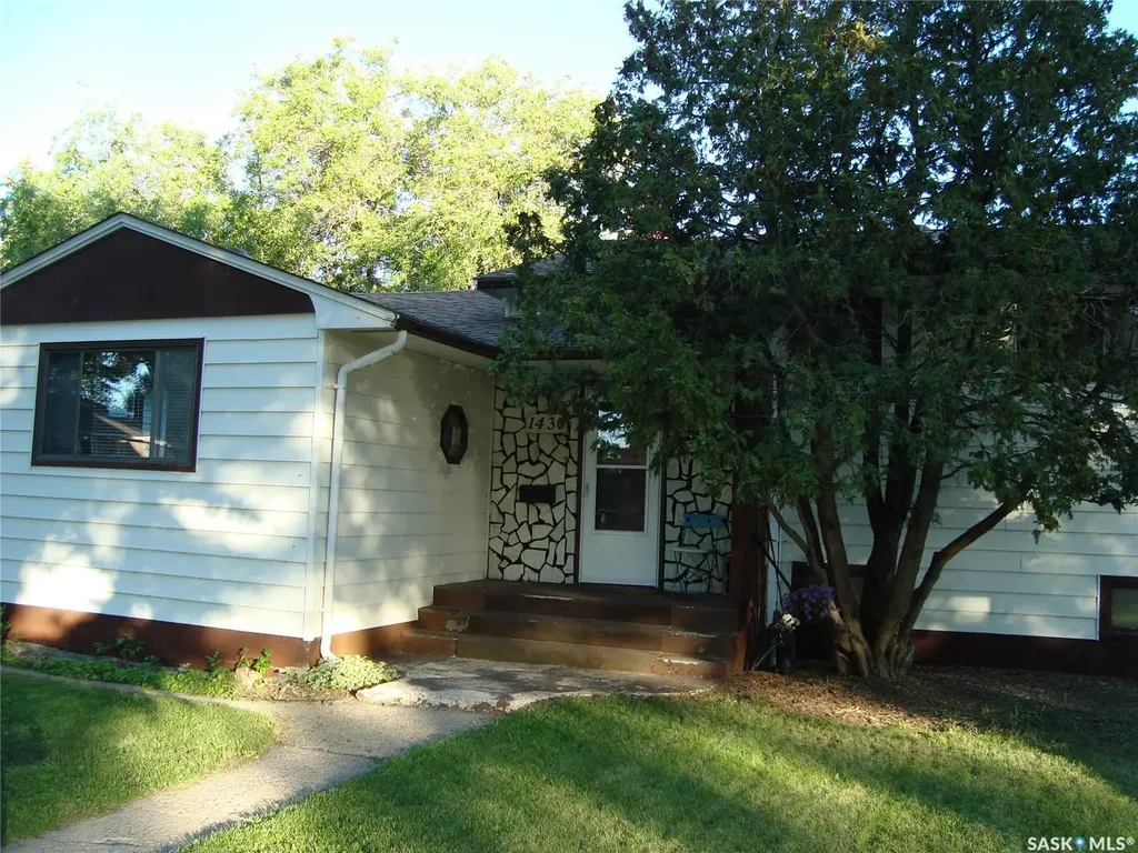 1430 Taylor Drive Swift Current SK S9H 1M9