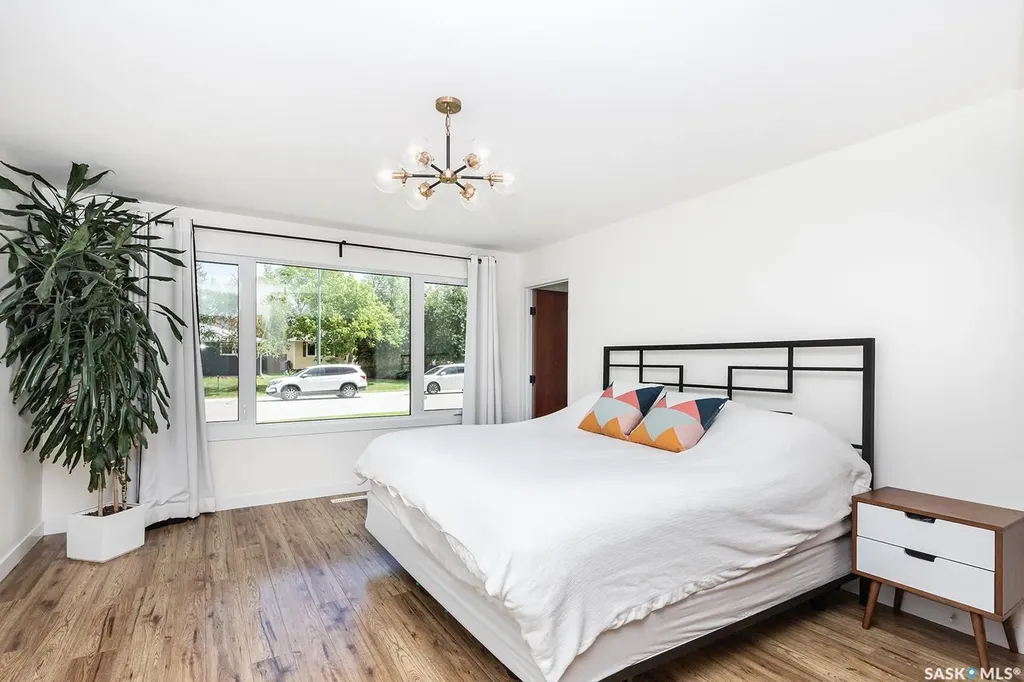 4 Rutter Crescent Saskatoon SK S7H 3B7