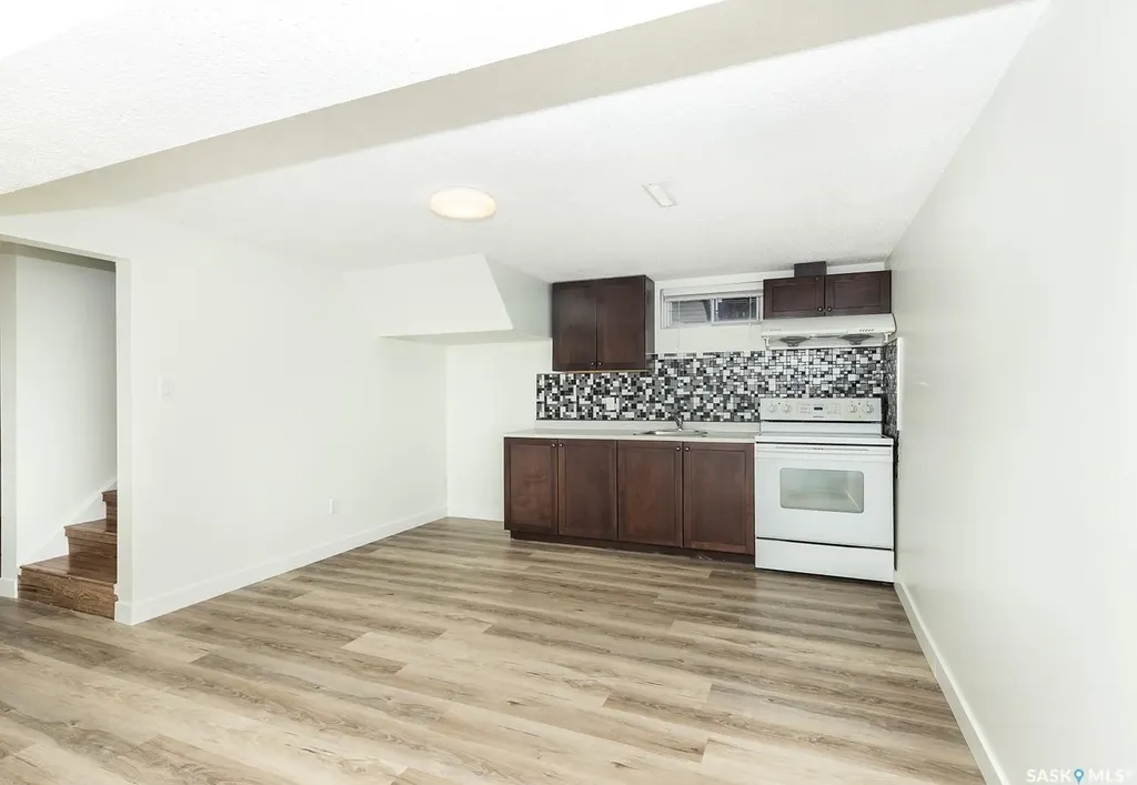 4 Rutter Crescent Saskatoon SK S7H 3B7