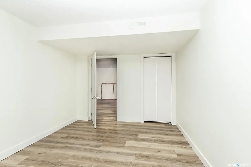 4 Rutter Crescent Saskatoon SK S7H 3B7