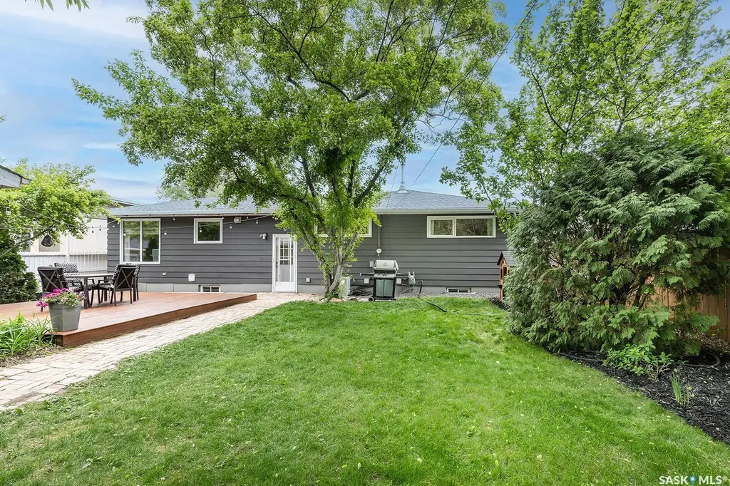 4 Rutter Crescent Saskatoon SK S7H 3B7