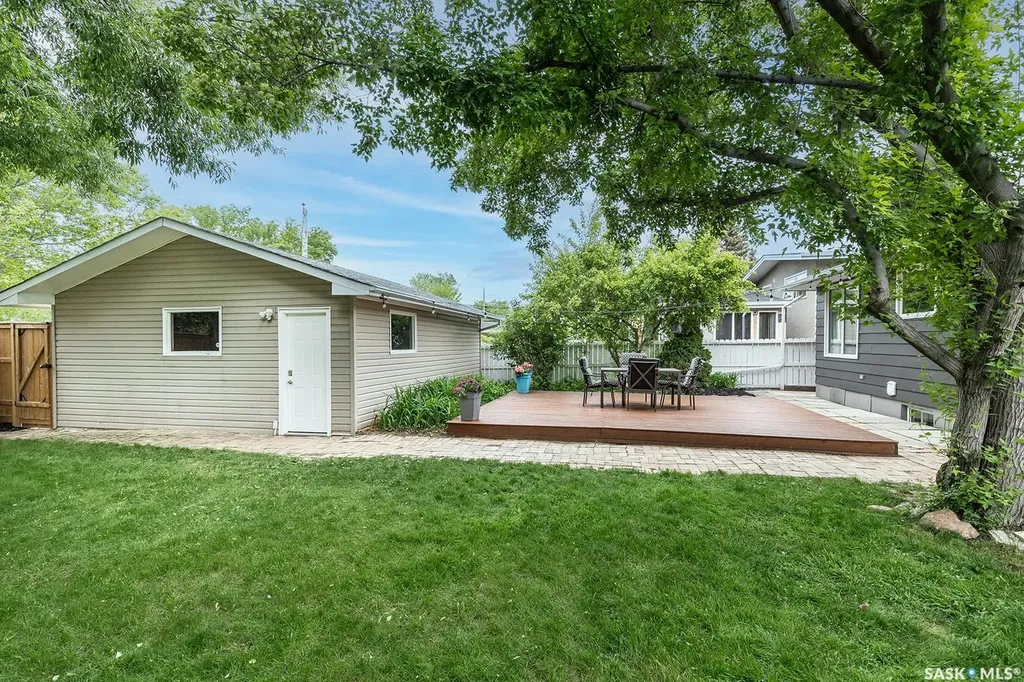 4 Rutter Crescent Saskatoon SK S7H 3B7