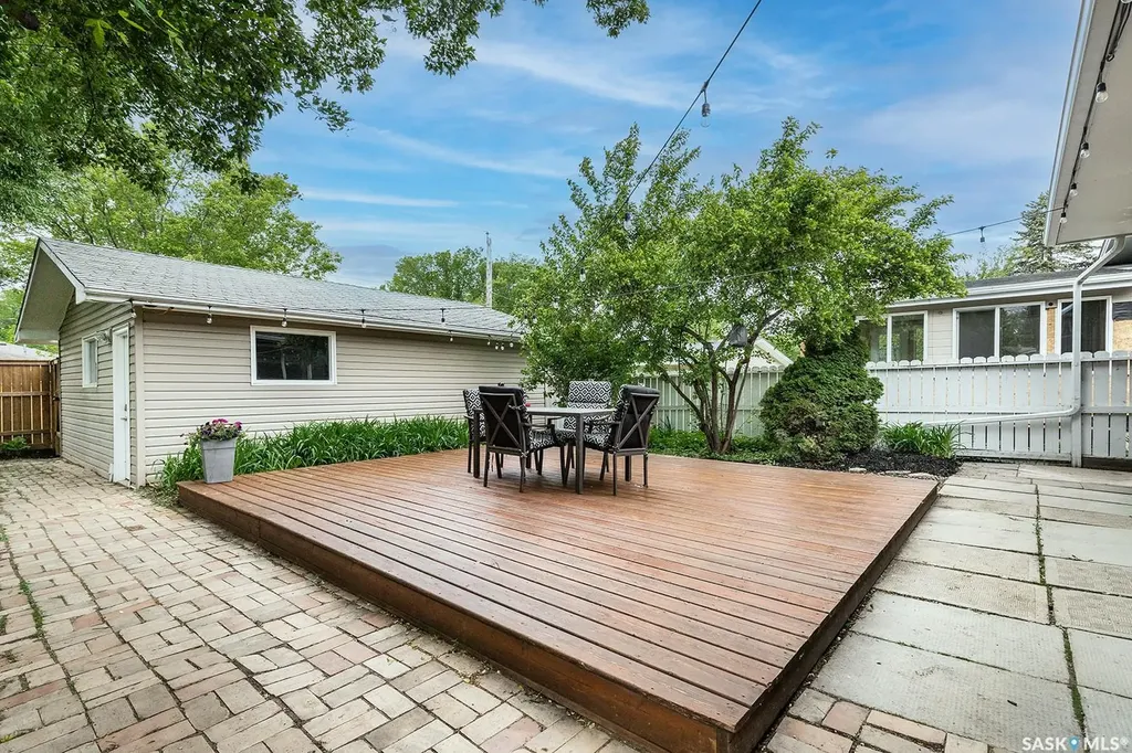 4 Rutter Crescent Saskatoon SK S7H 3B7
