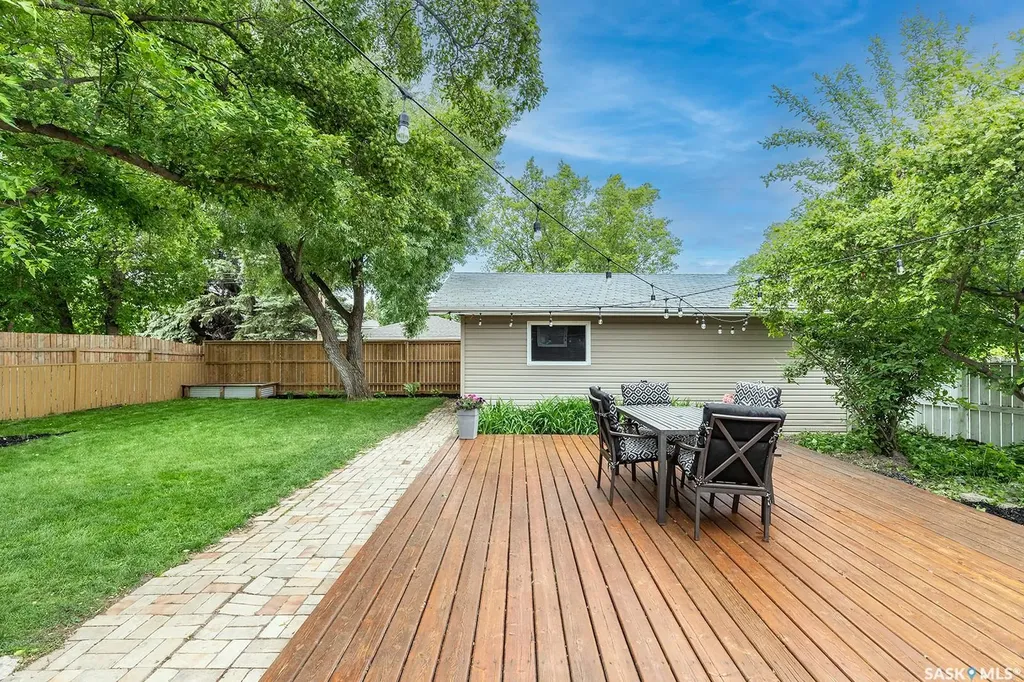 4 Rutter Crescent Saskatoon SK S7H 3B7