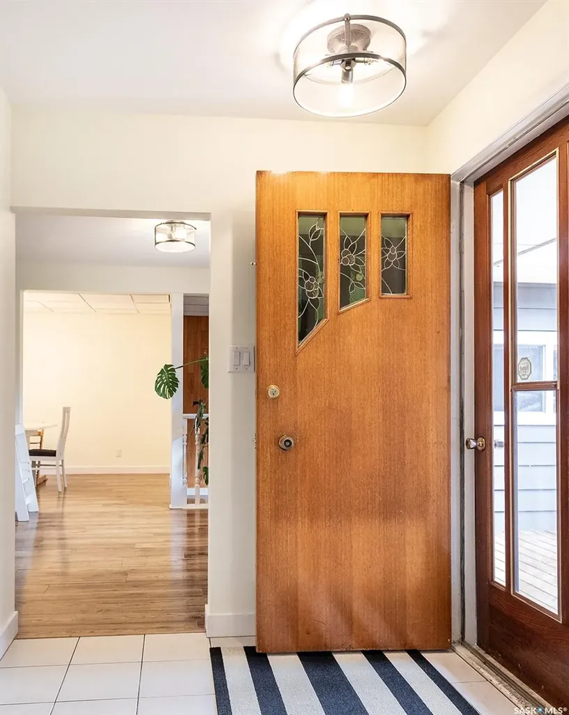 4 Rutter Crescent Saskatoon SK S7H 3B7