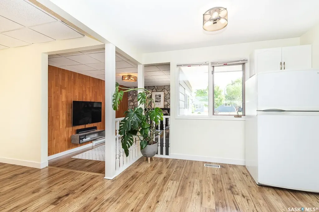 4 Rutter Crescent Saskatoon SK S7H 3B7
