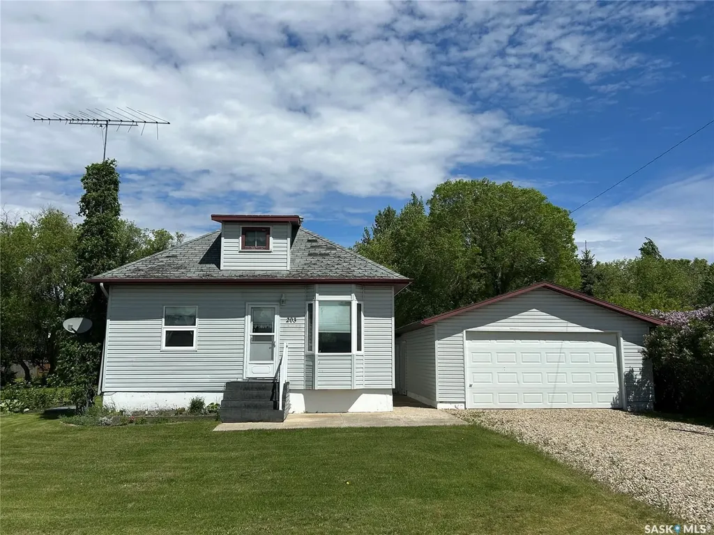 203 Phillips Street Muenster SK S0K 2Y0