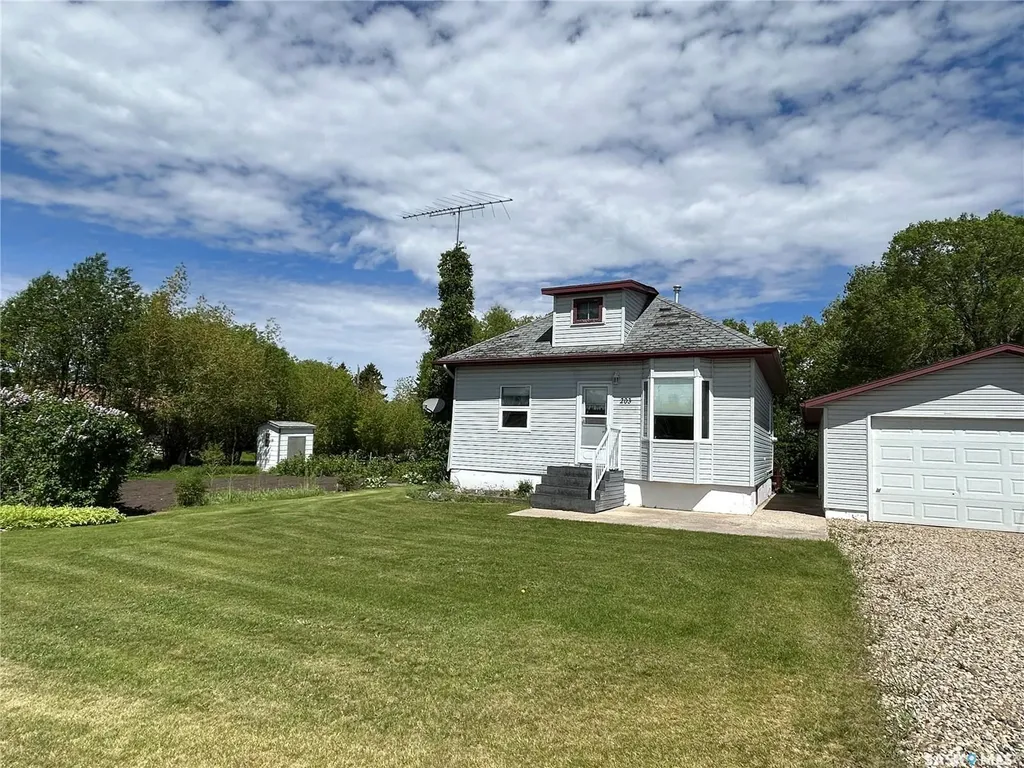 203 Phillips Street Muenster SK S0K 2Y0