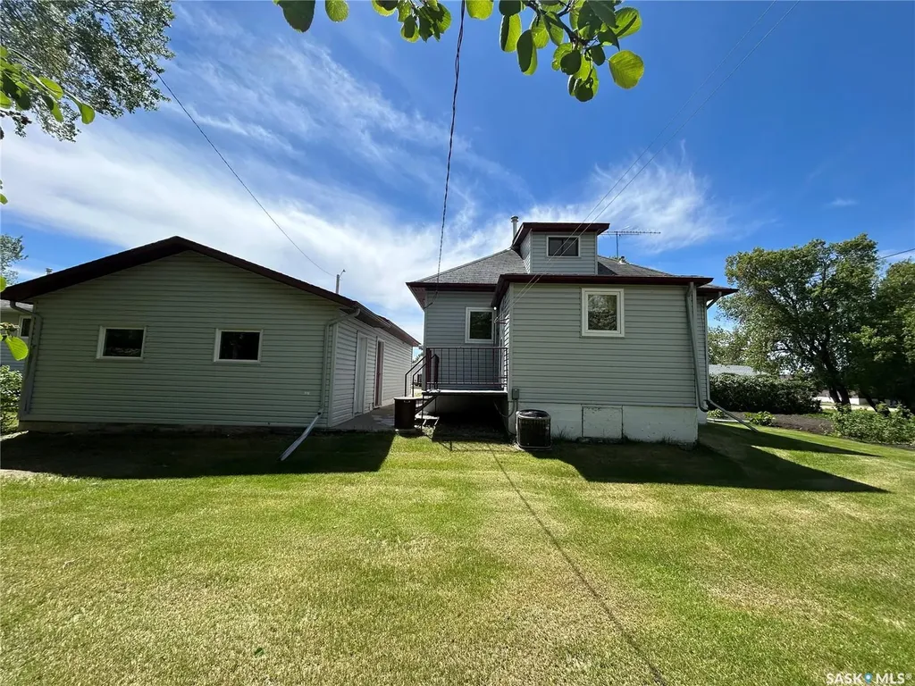 203 Phillips Street Muenster SK S0K 2Y0