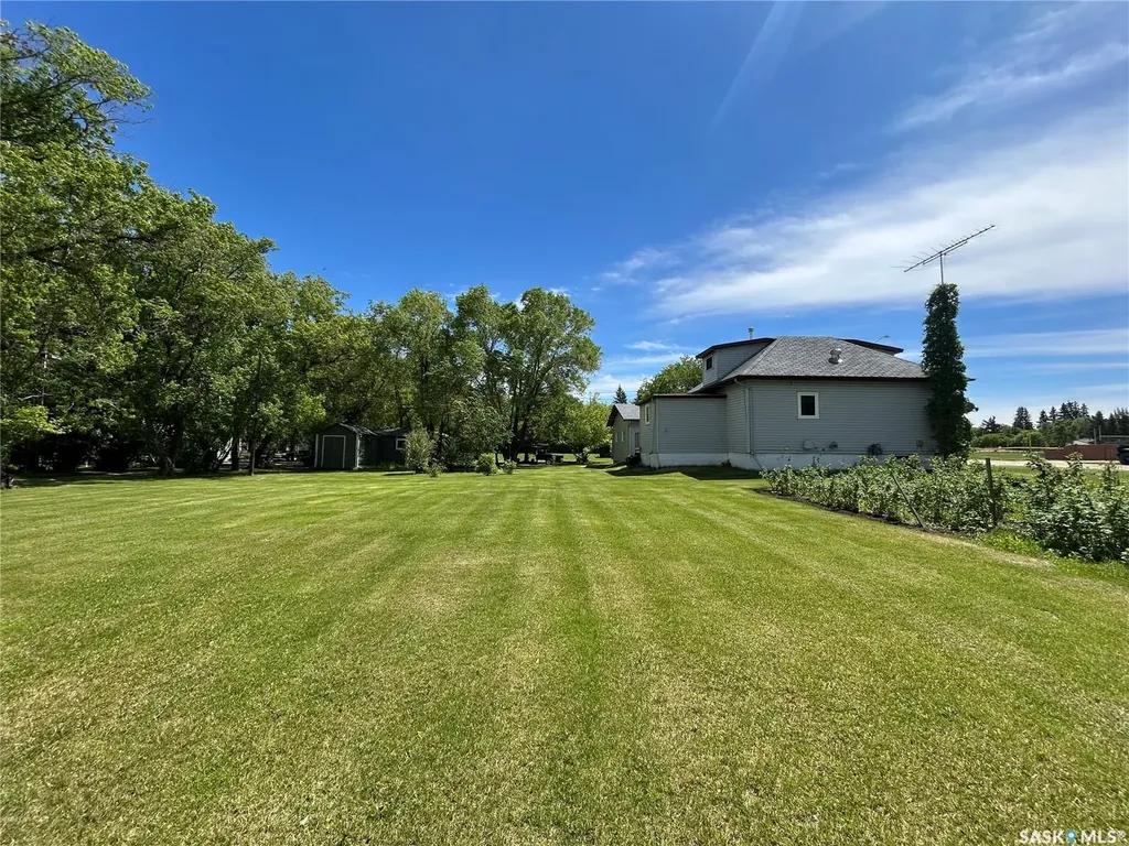 203 Phillips Street Muenster SK S0K 2Y0