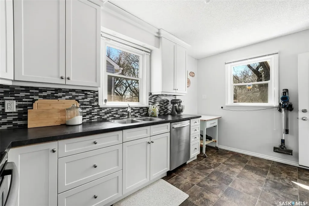 234 Broadway Avenue Regina SK S4N 1B3
