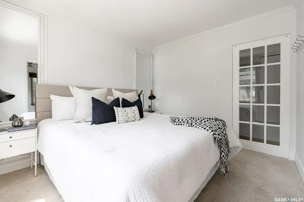 1426 12th Street E Saskatoon SK S7H 0E8