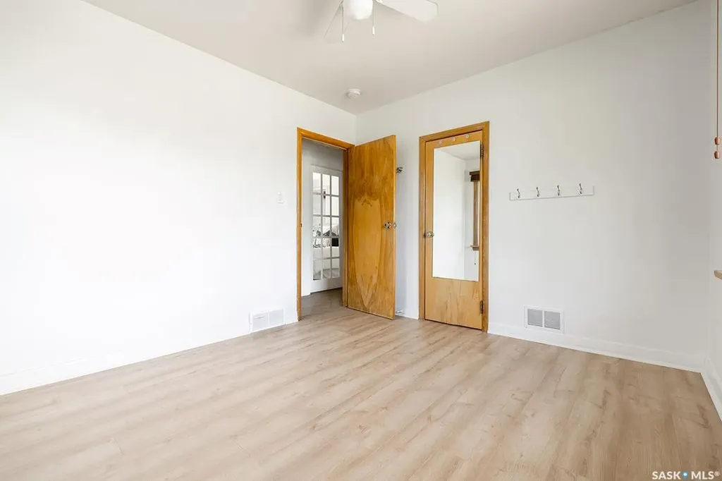 1426 12th Street E Saskatoon SK S7H 0E8