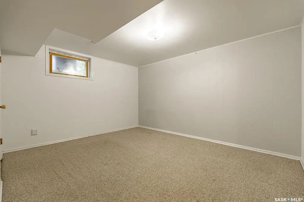 1426 12th Street E Saskatoon SK S7H 0E8