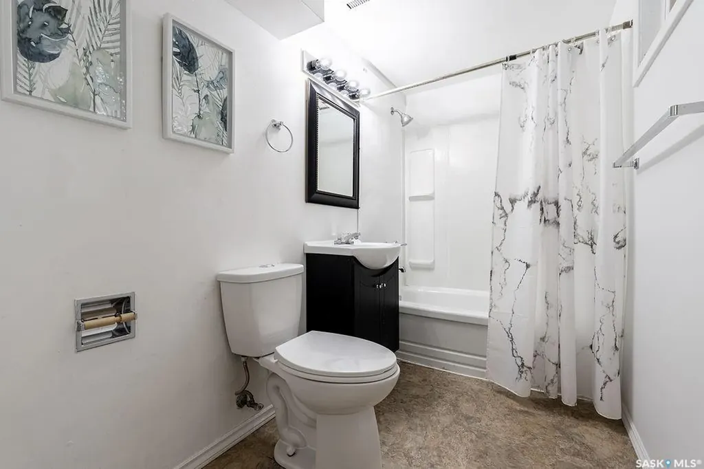 1426 12th Street E Saskatoon SK S7H 0E8