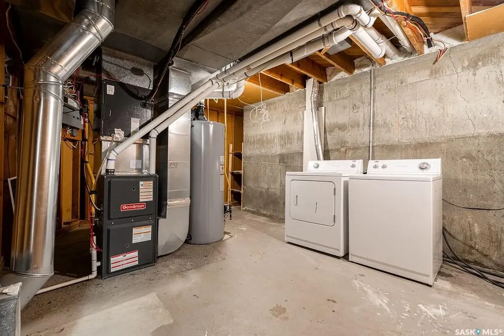 1426 12th Street E Saskatoon SK S7H 0E8