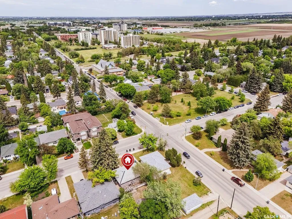 1426 12th Street E Saskatoon SK S7H 0E8