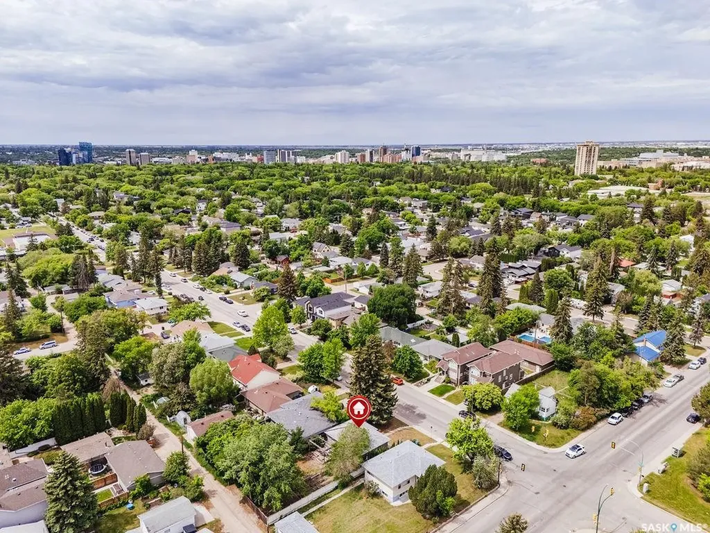 1426 12th Street E Saskatoon SK S7H 0E8