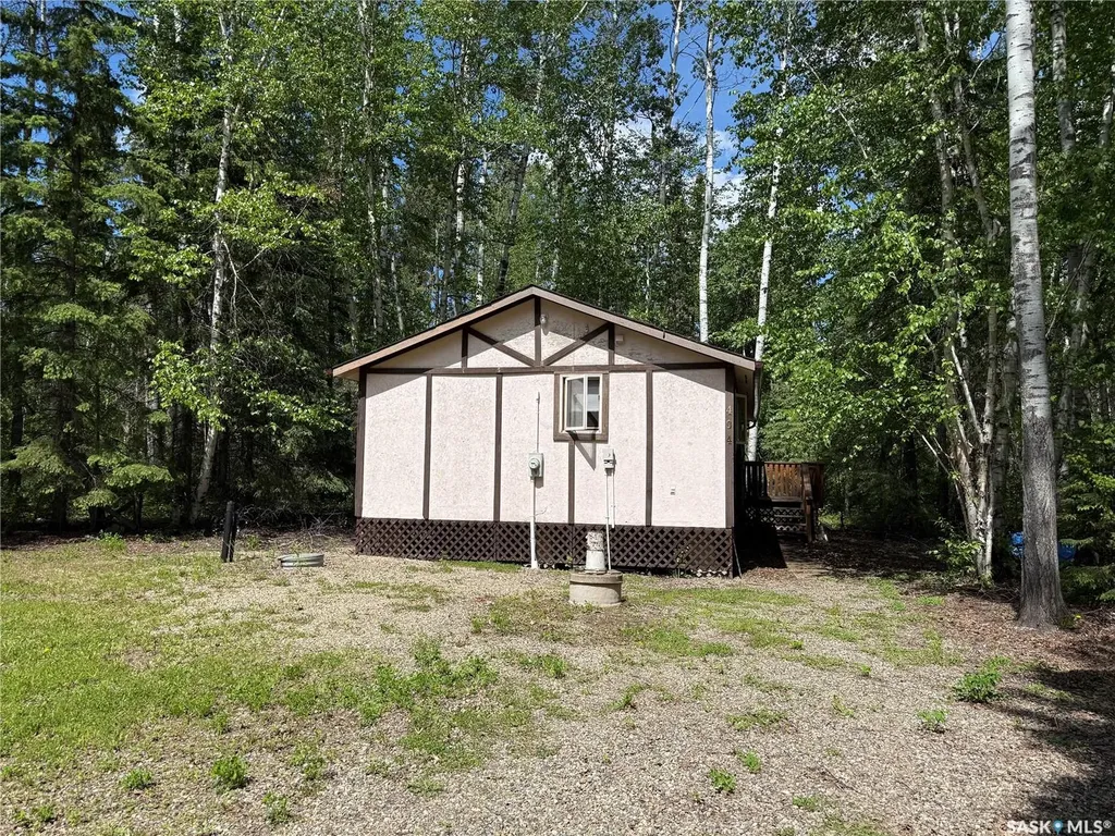 404 Northshore Drive Northern Admin District SK S0M 0G0