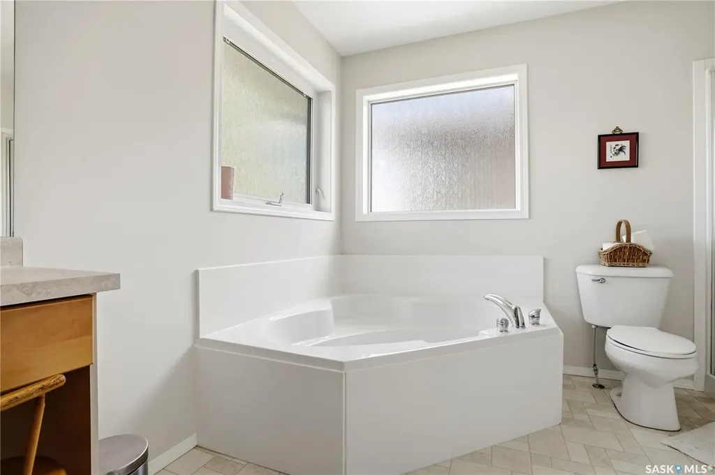 3610 Sandringham Road E Regina SK S4V 3C4