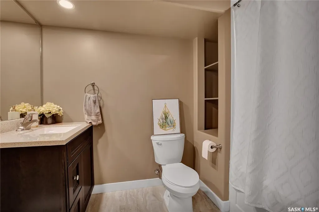201 Brookside Court Warman SK S0K 0A1
