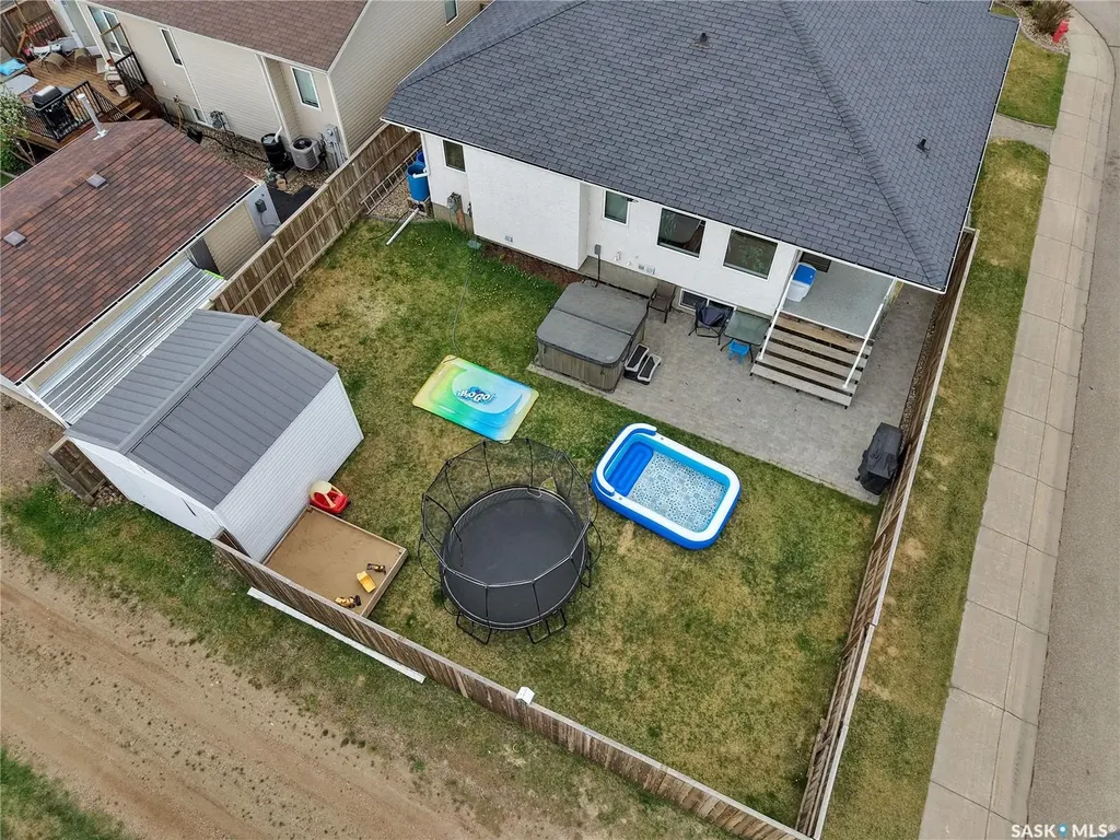 201 Brookside Court Warman SK S0K 0A1