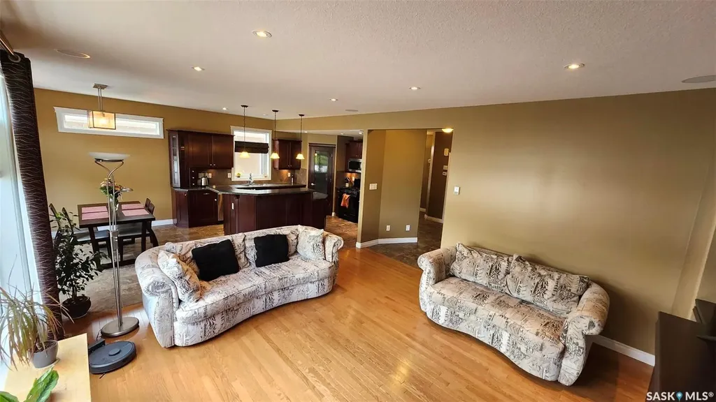 4806 Junor Place Regina SK S4X 0B6