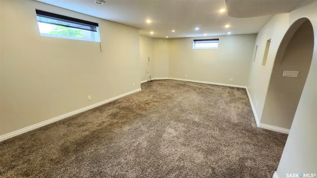 4806 Junor Place Regina SK S4X 0B6
